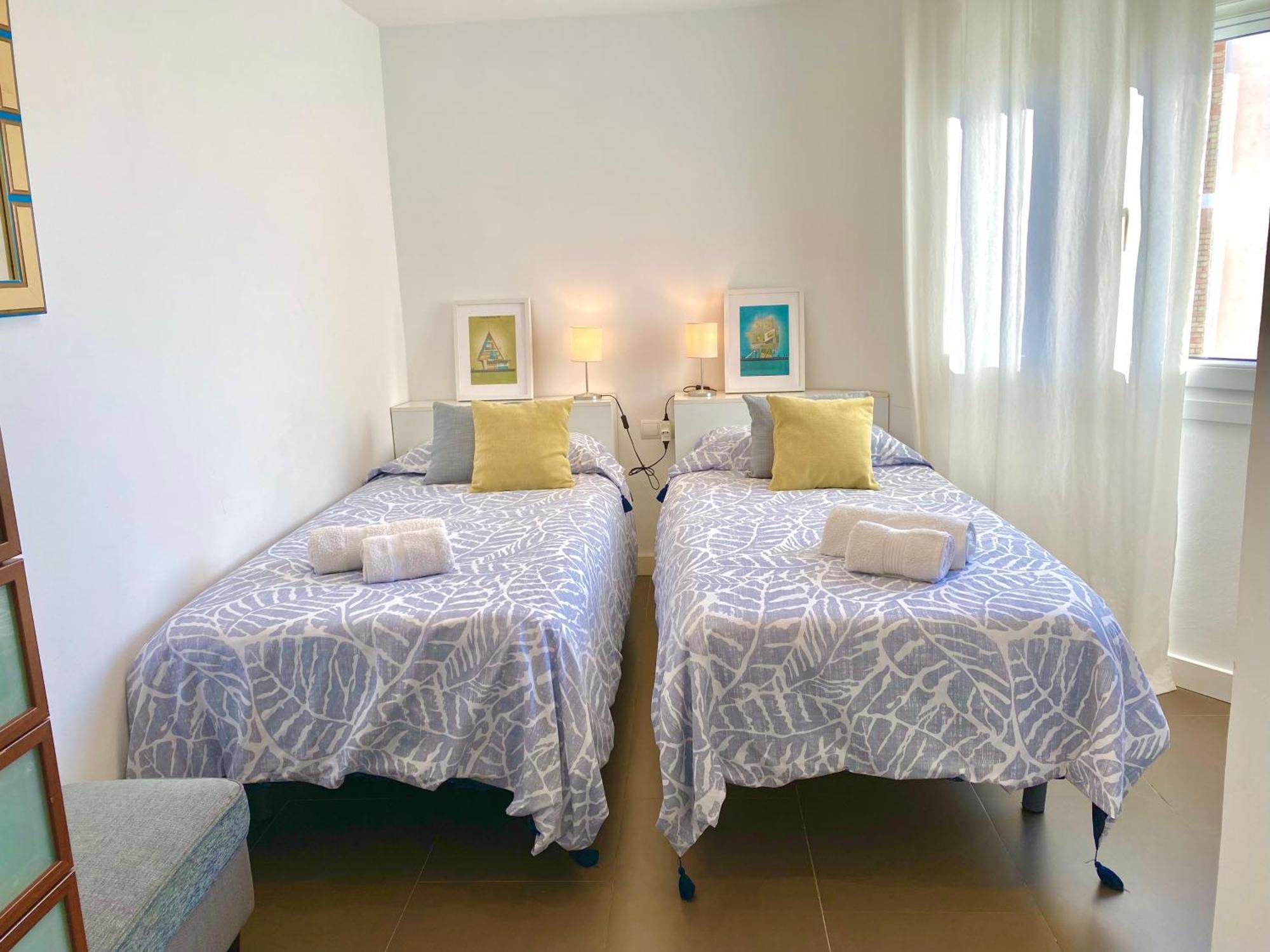 Modern Apartment Stunning Sea Views And Pool نيرخا المظهر الخارجي الصورة
